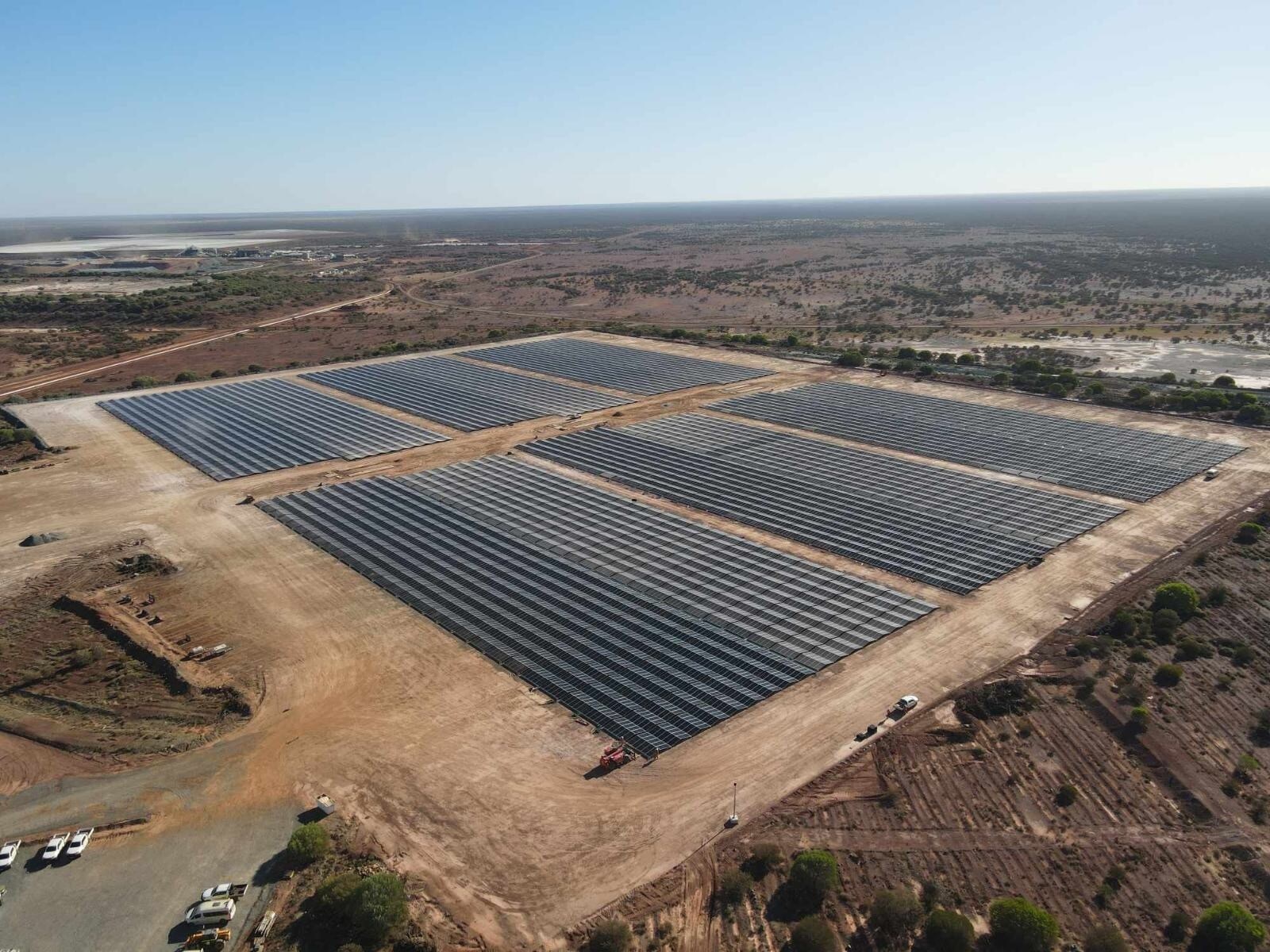 Zenith Energy completes 16.9 MW 5B solar farm deployment on